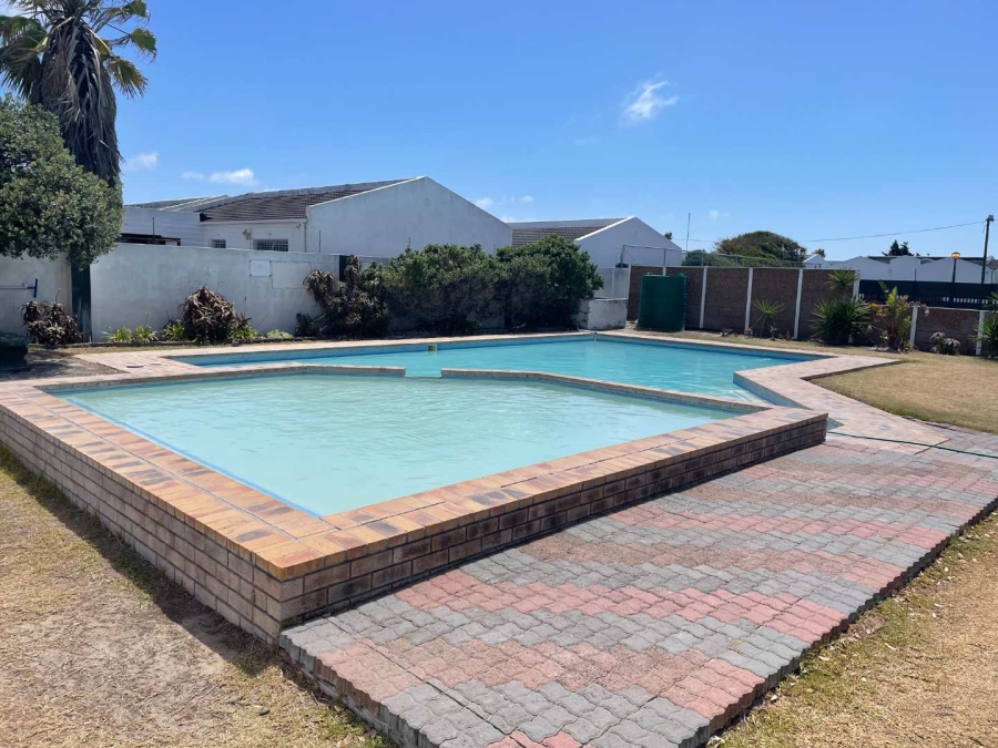 2 Bedroom Property for Sale in Marina Da Gama Western Cape